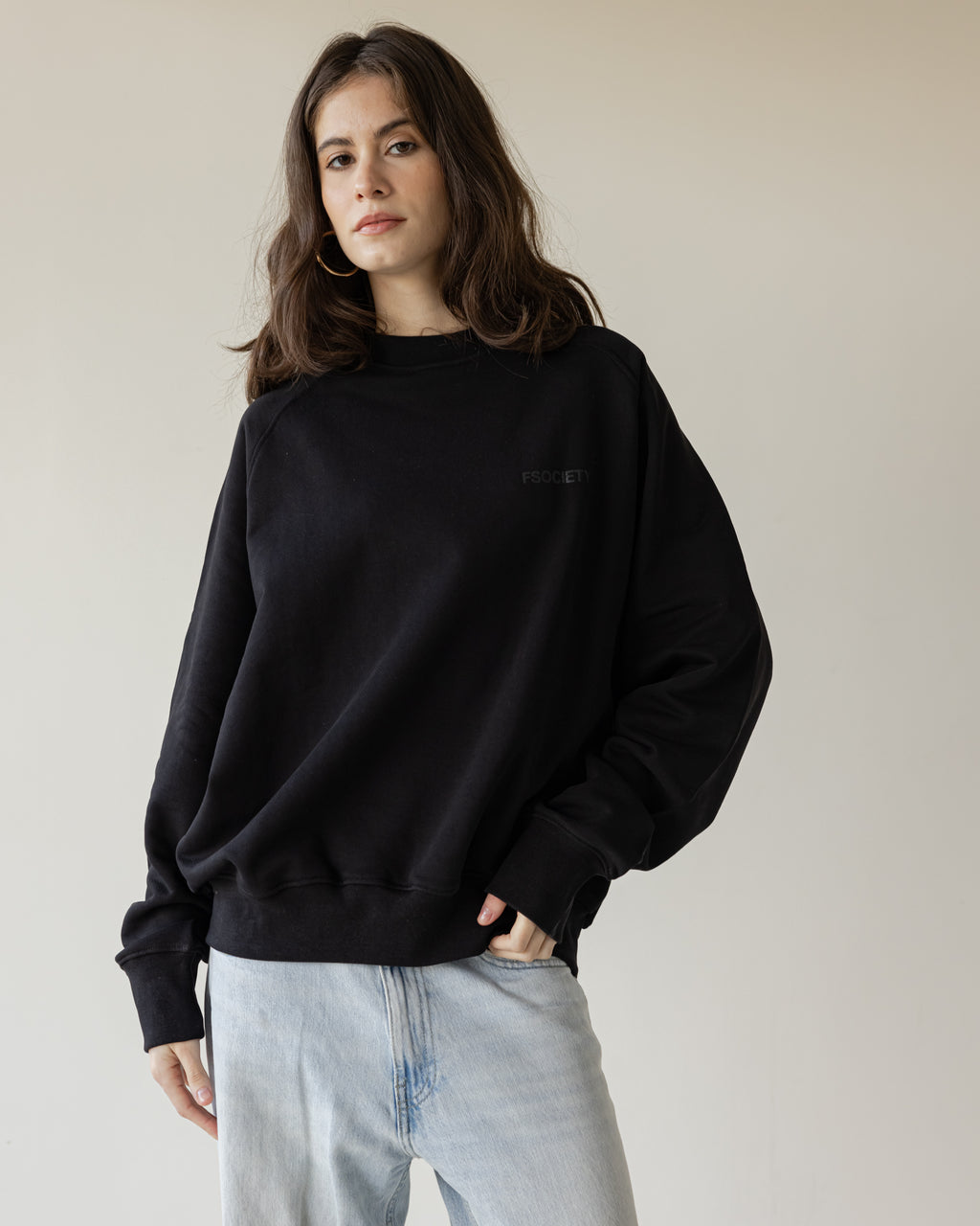 Hefty Black Crewneck