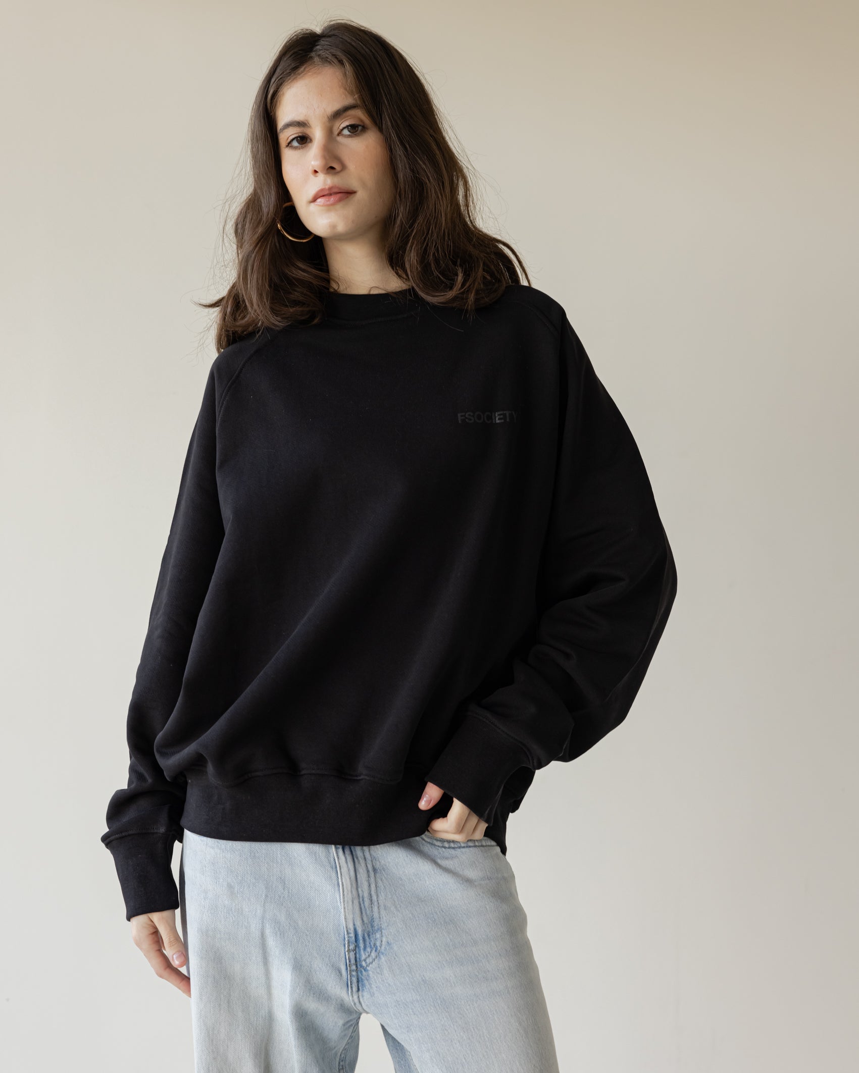 Hefty Black Crewneck