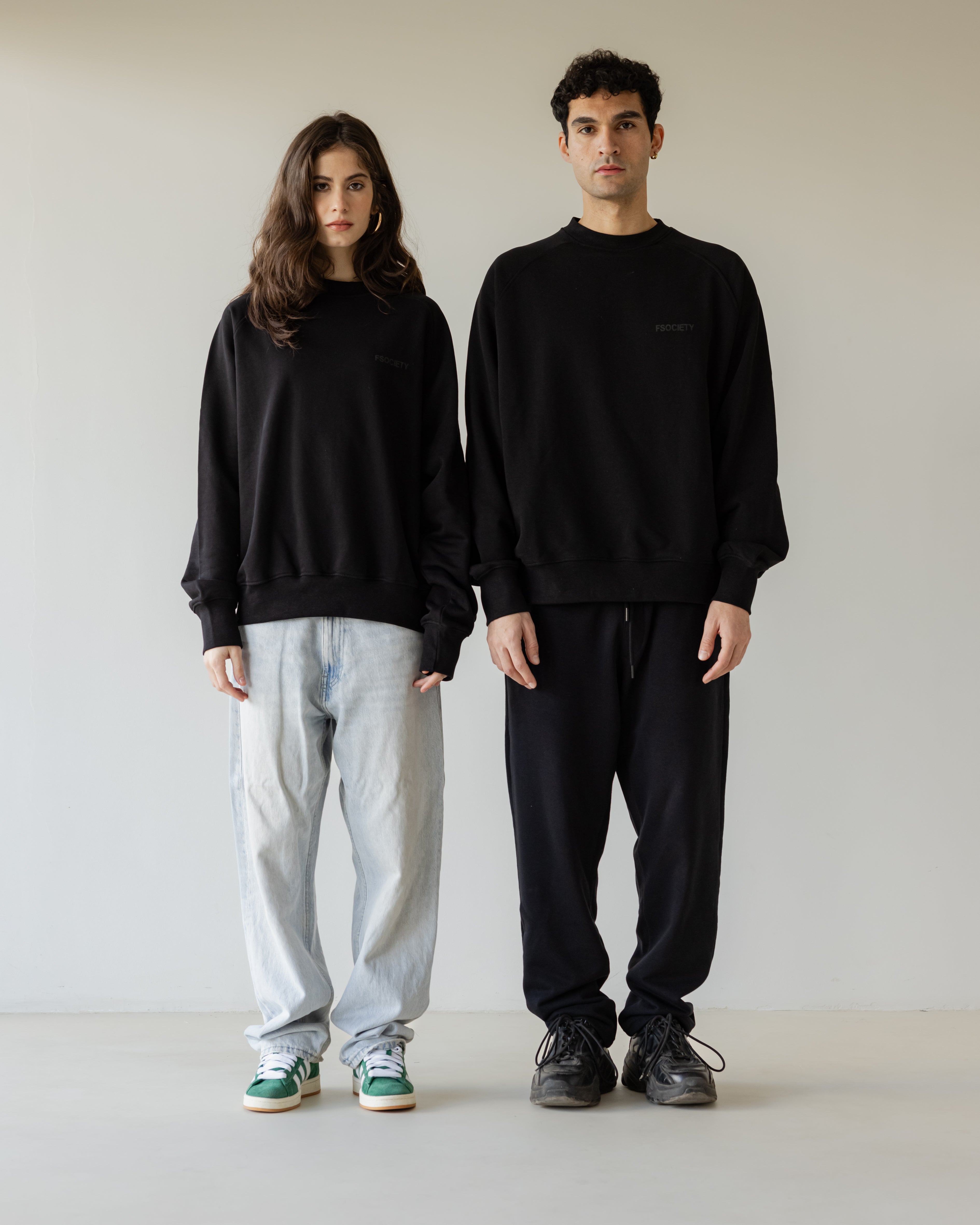 Hefty Black Crewneck