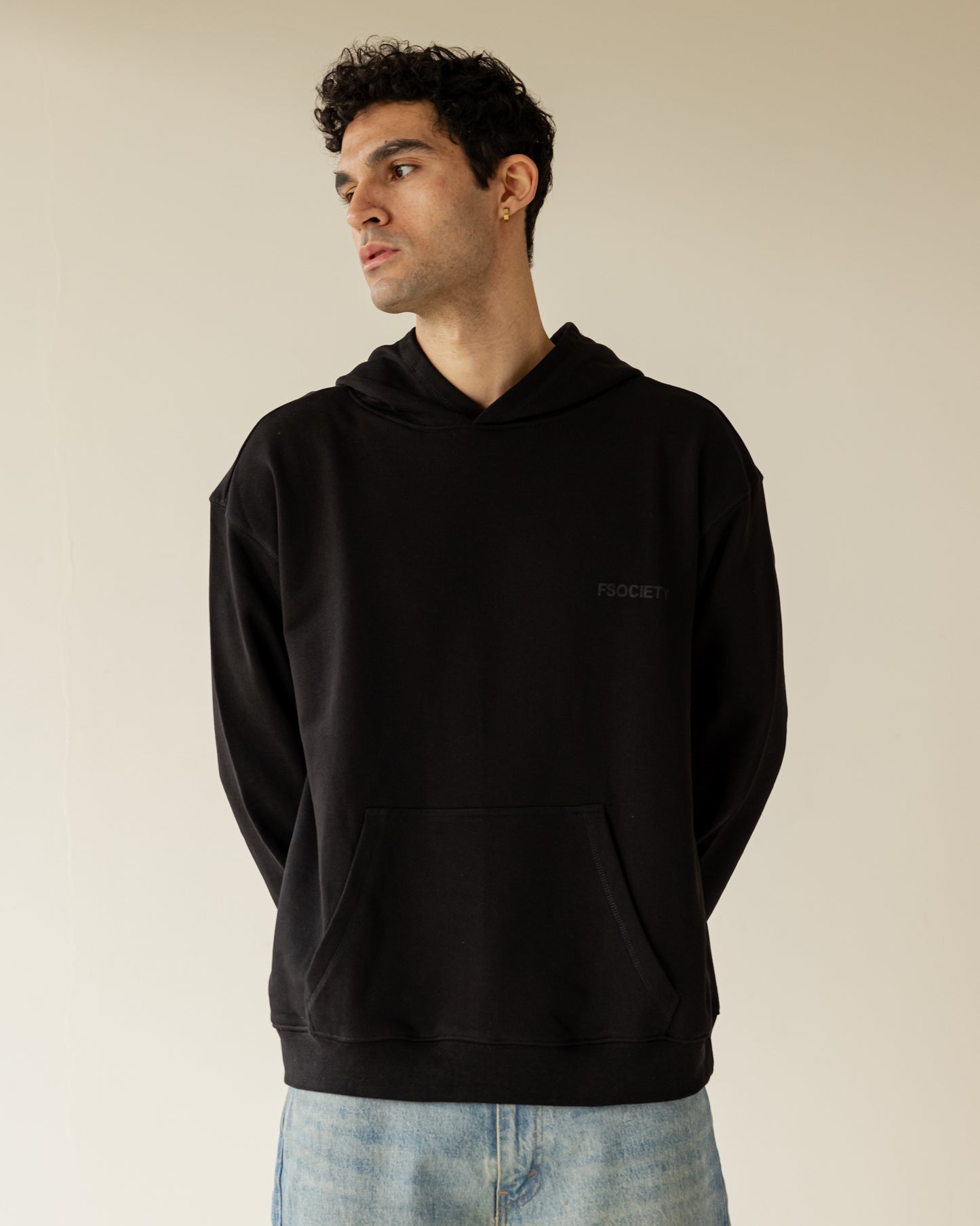 Black Hefty Hoodie