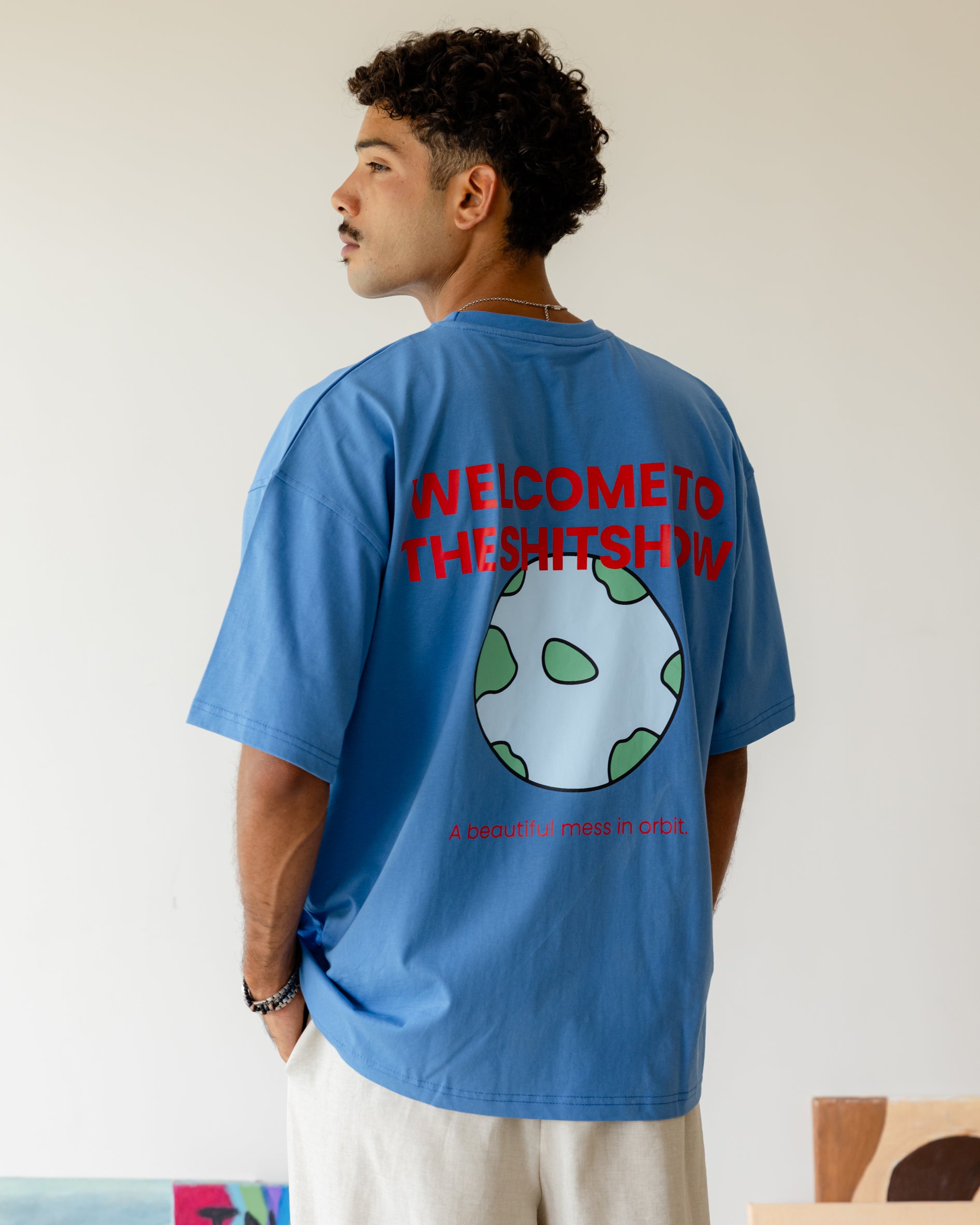 The Welcoming - Oversized.